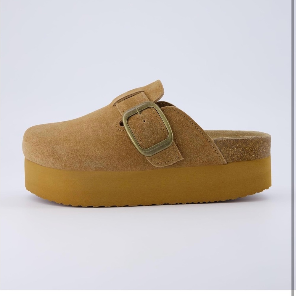 Platform Suede Mule Clog in Tan